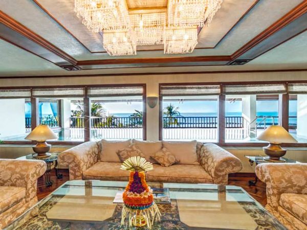 Presidential Suite - Living Room - Discovery Kartika Plaza Hotel